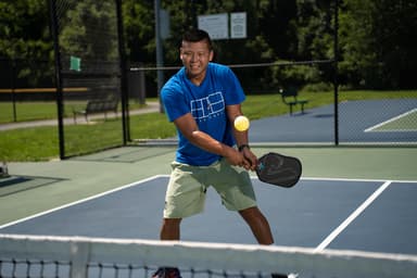 League play at Dill Dinkers